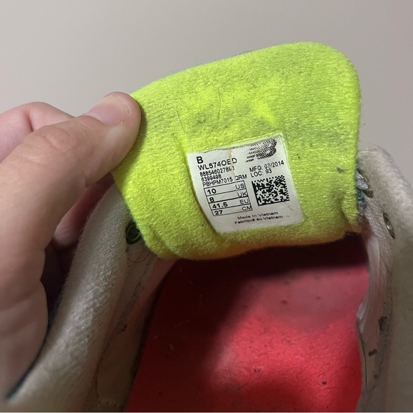 New Balance 574 - Picture 6 of 6